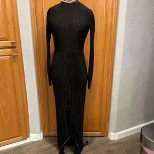 Zara Black Long Sleeve Sheer Pleated Dress. Womens Size Small. Deep back V